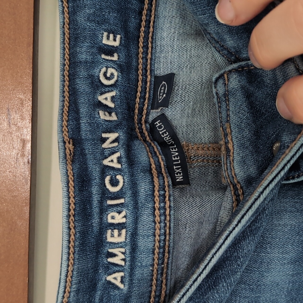 American Eagle Outfitters High Rise Blue Jeans - Picture 2 of 5